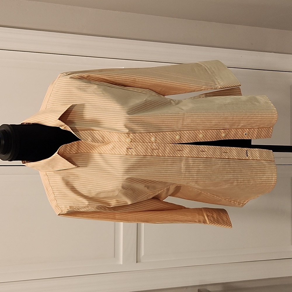 Ladie's button-down Mid-sleeve shirt